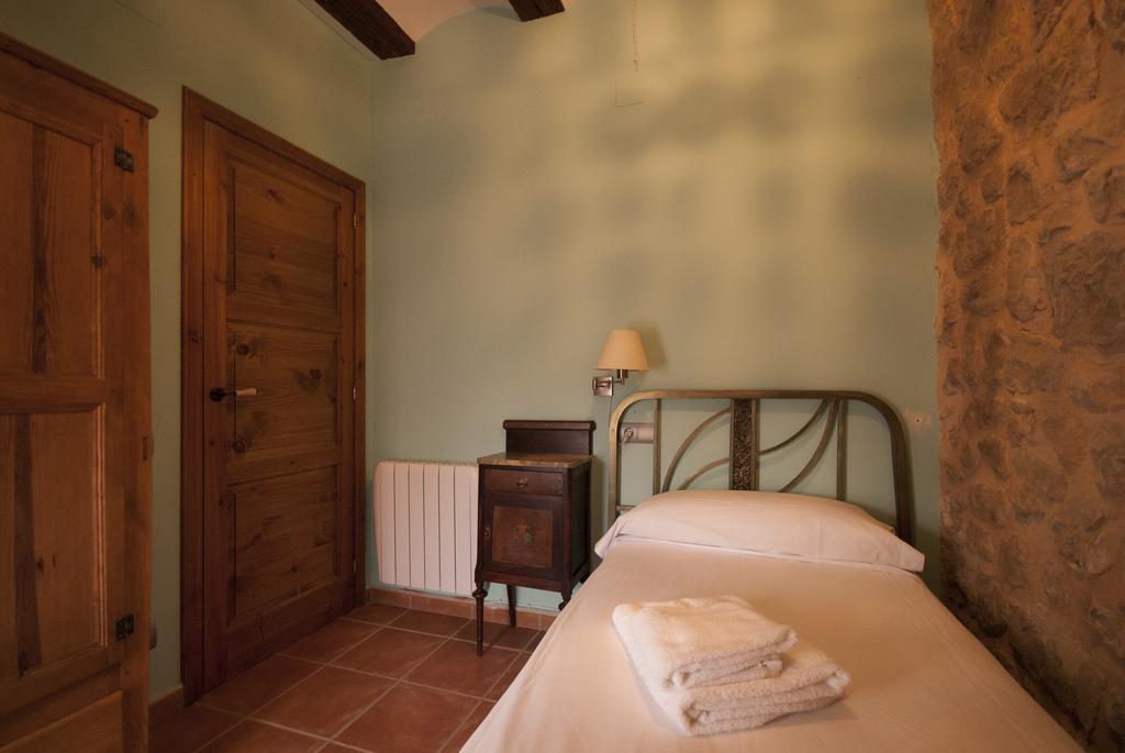 Apartamentos Dona Candida Valderrobres Room photo